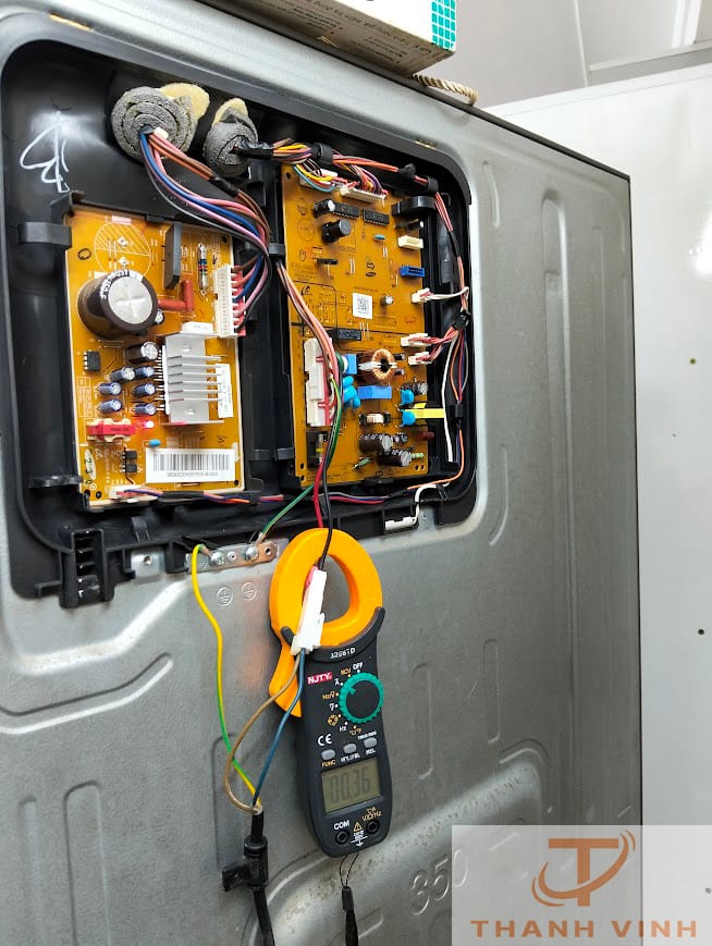 kiểm tra bo mạch tủ lạnh